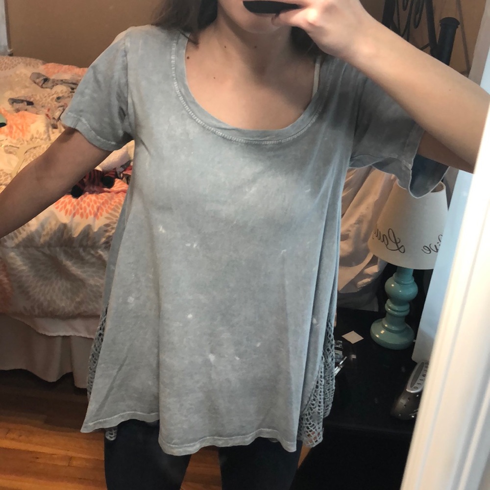 Altar’d State tee - Picture 2 of 3